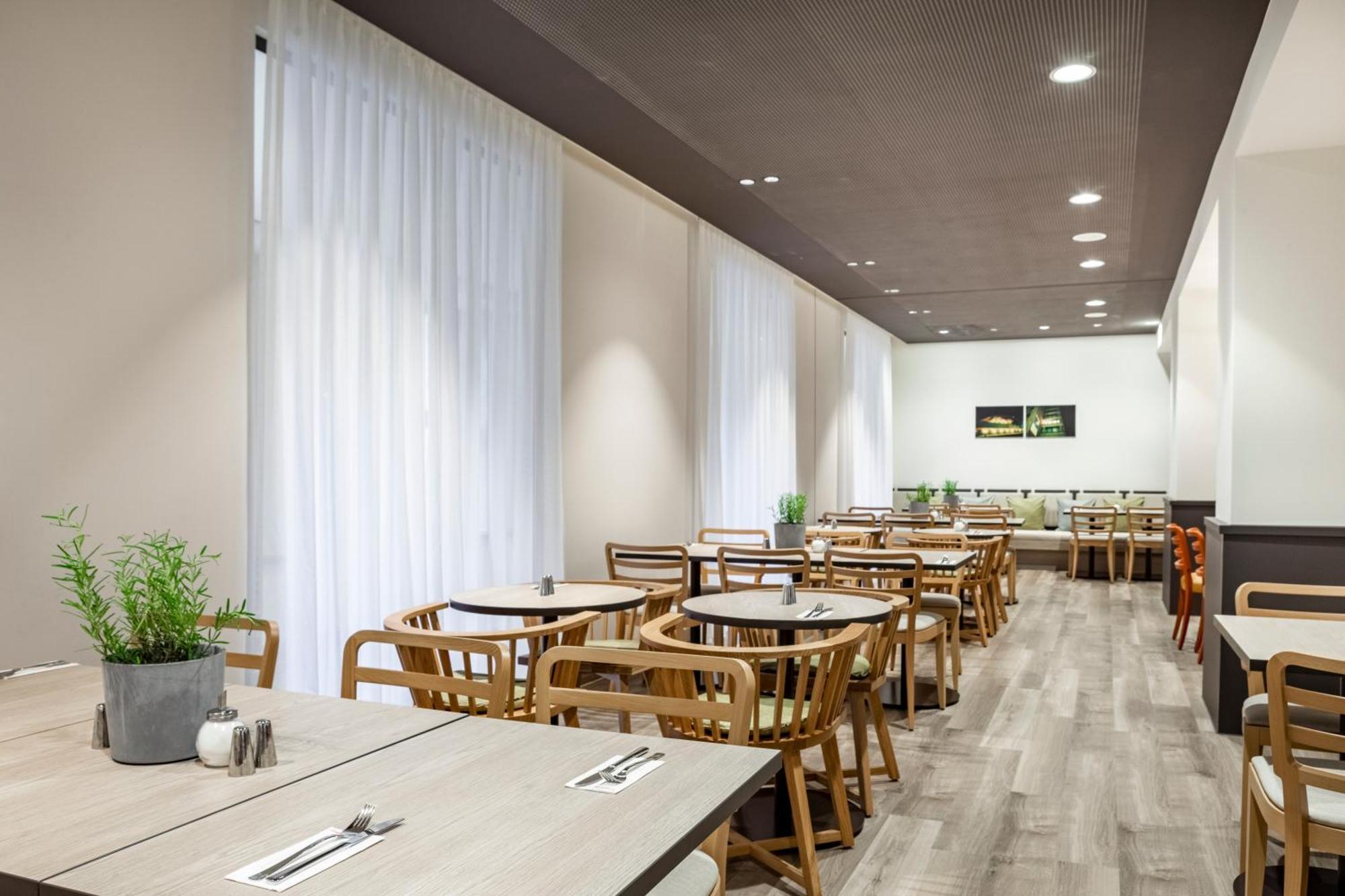 Intercityhotel Dortmund Exterior foto